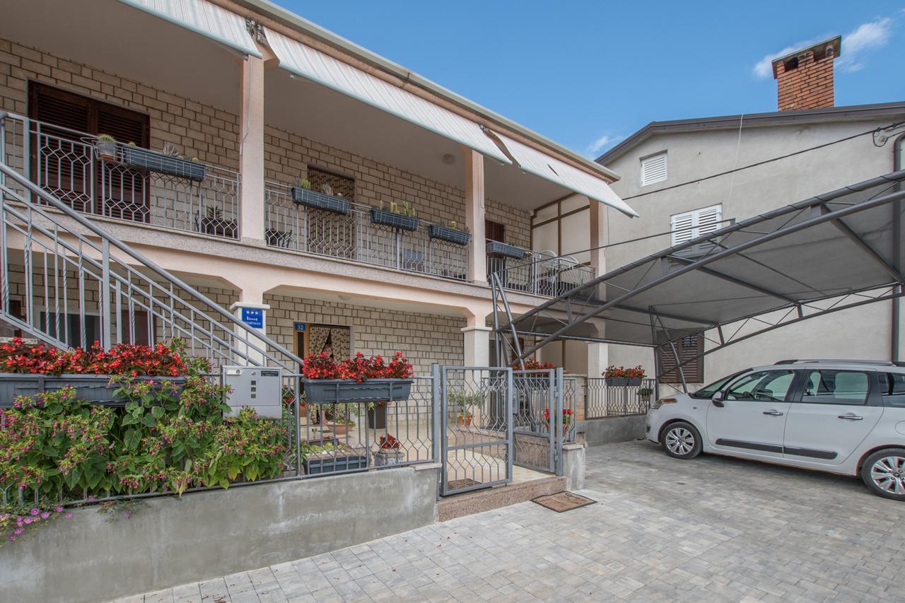 Apartmenst Saban 1709 Murine Bagian luar foto
